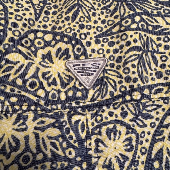 Columbia PFG Collared 1/2 Button Down Dress - Picture 2 of 7